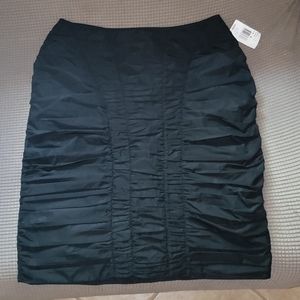 NWT Teri Jon ruched parachute skirt (0132)